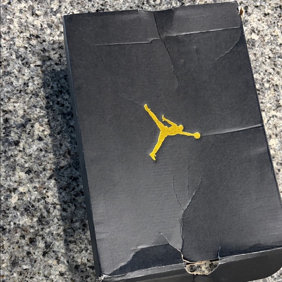 Nike Kids Sneakers - Red and Cream - Picture 14 of 16